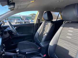 2021 Kia Stonic - Thumbnail