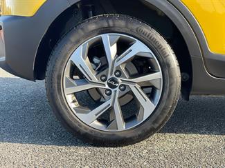 2021 Kia Stonic - Thumbnail