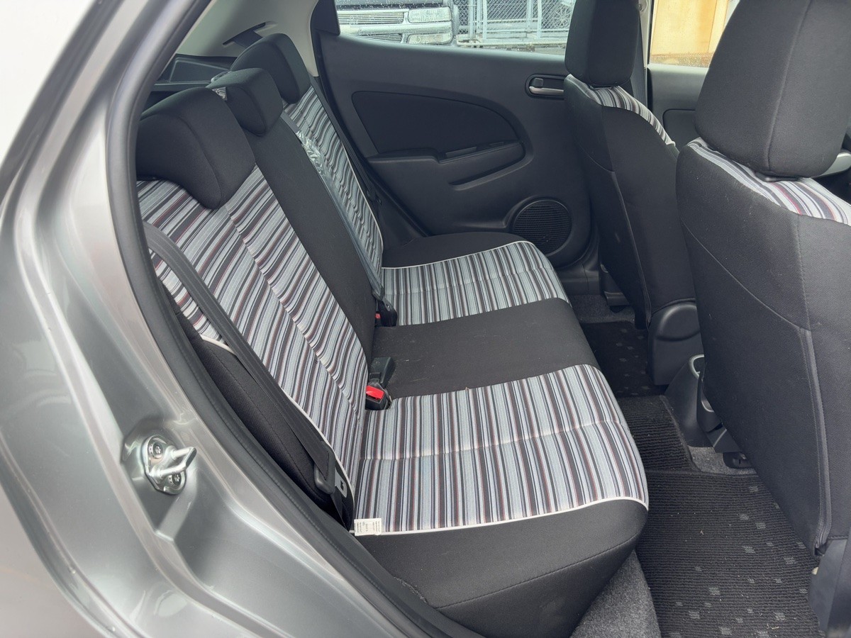 2013 Mazda Demio