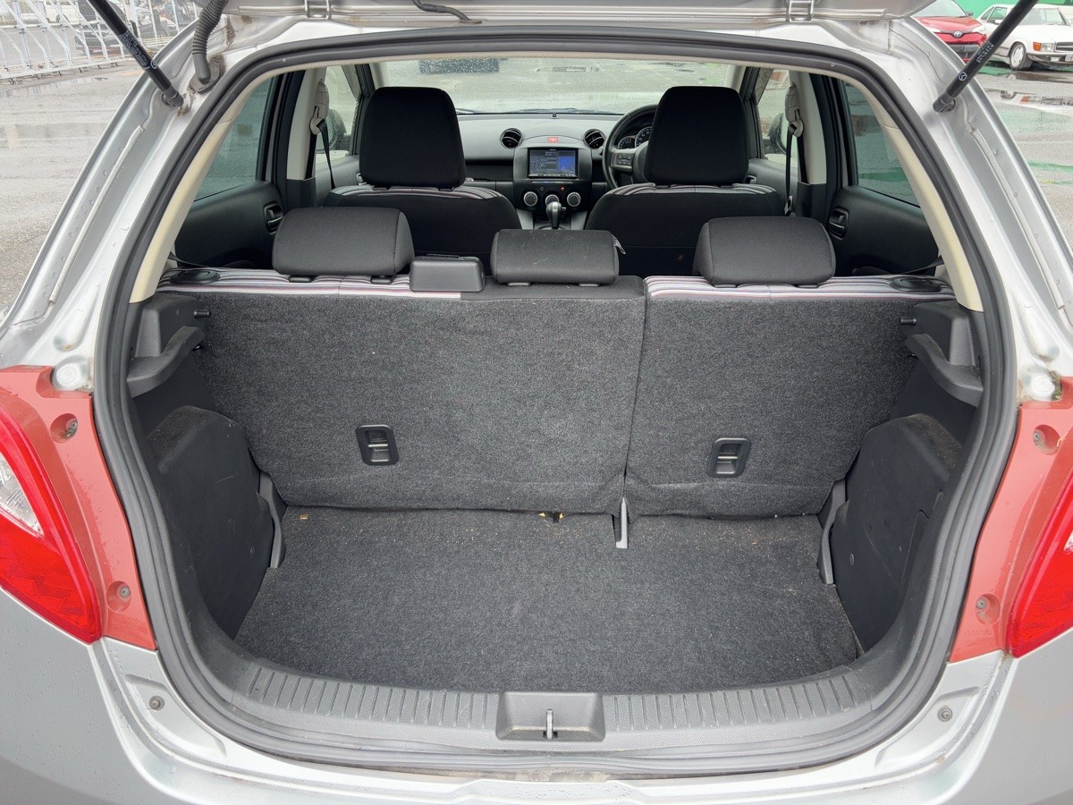 2013 Mazda Demio