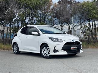 2020 Toyota Yaris - Thumbnail