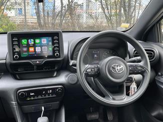 2020 Toyota Yaris - Thumbnail