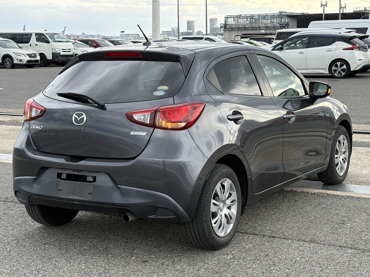 2015 Mazda Demio