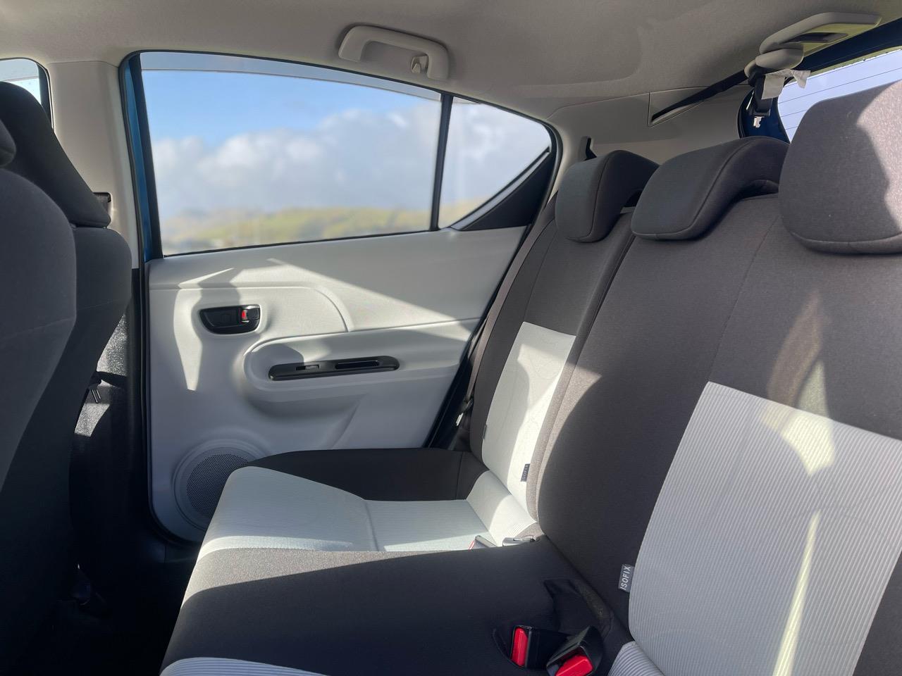 2012 Toyota AQUA
