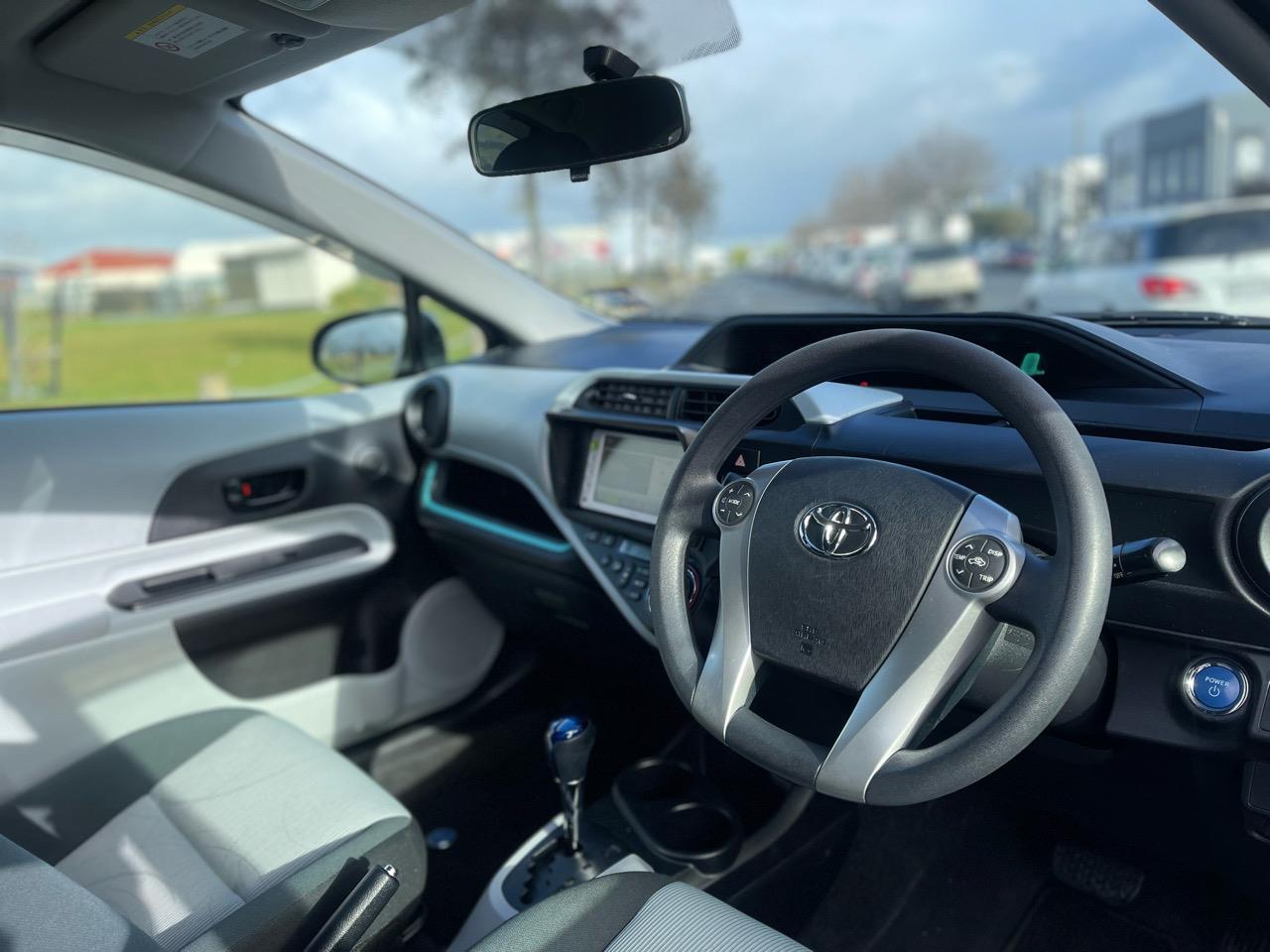2012 Toyota AQUA