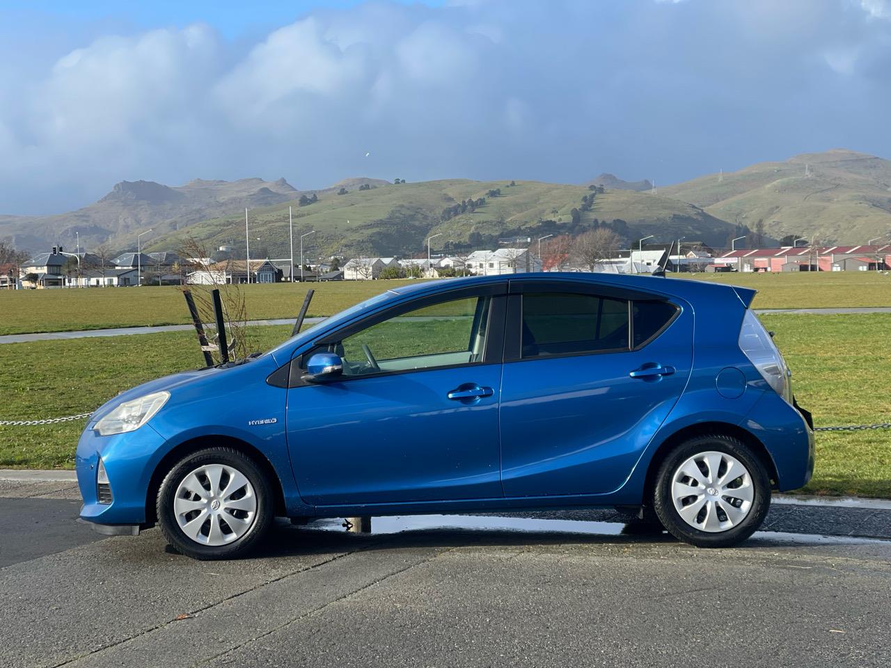 2012 Toyota AQUA