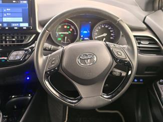 2019 Toyota C-HR - Thumbnail