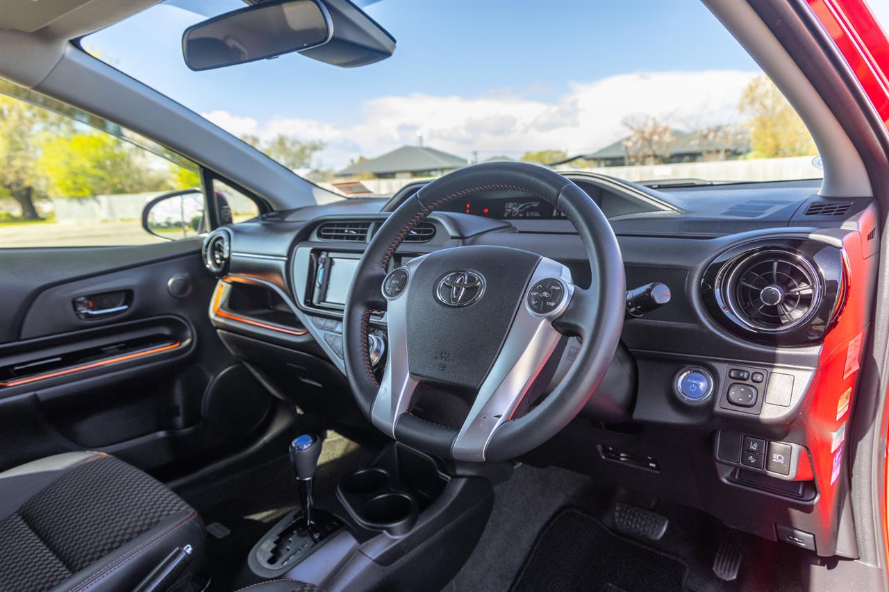 2016 Toyota AQUA