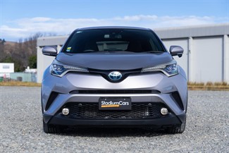2017 Toyota C-HR - Thumbnail