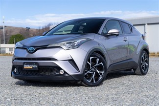 2017 Toyota C-HR - Thumbnail