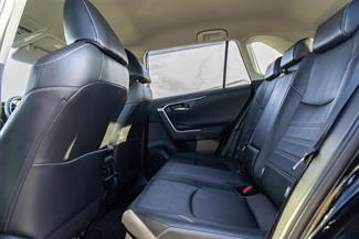 2019 Toyota RAV4 - Thumbnail