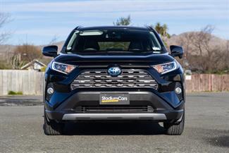 2019 Toyota RAV4 - Thumbnail