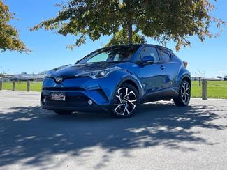 2017 Toyota C-HR - Thumbnail