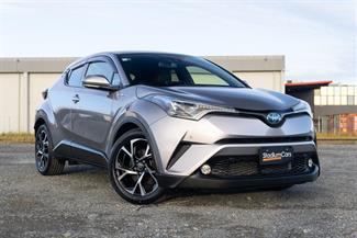 2017 Toyota C-HR - Thumbnail