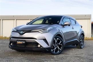 2017 Toyota C-HR - Thumbnail