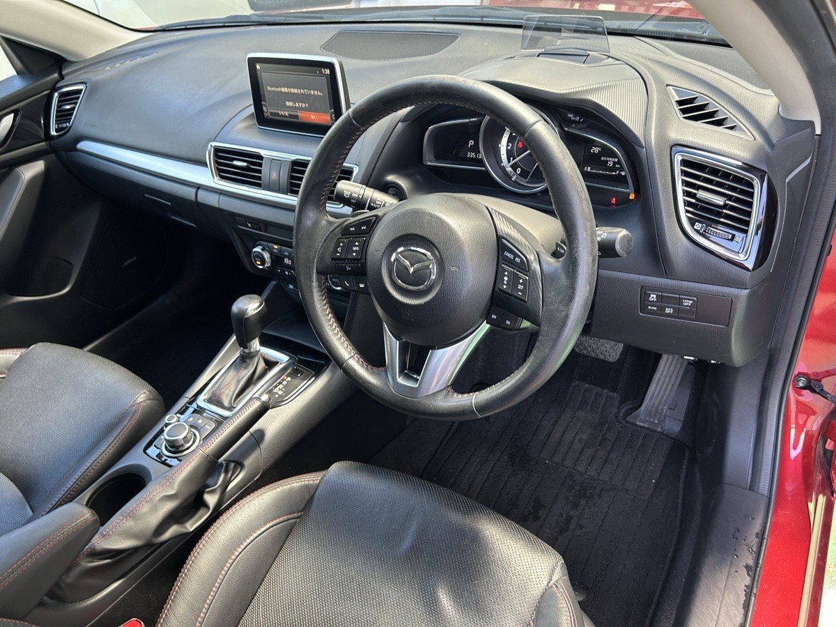 2014 Mazda Axela