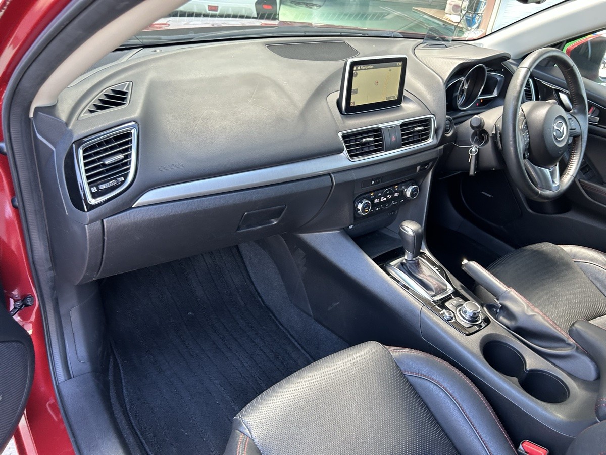2014 Mazda Axela