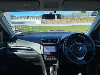 2016 Suzuki Swift - Thumbnail