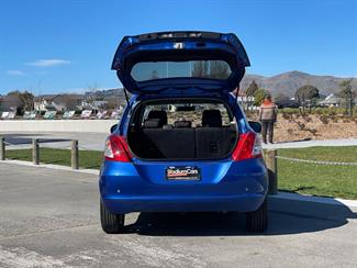 2016 Suzuki Swift - Thumbnail