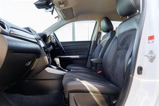 2020 Suzuki Vitara - Thumbnail