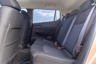 2023 Nissan LEAF - Thumbnail