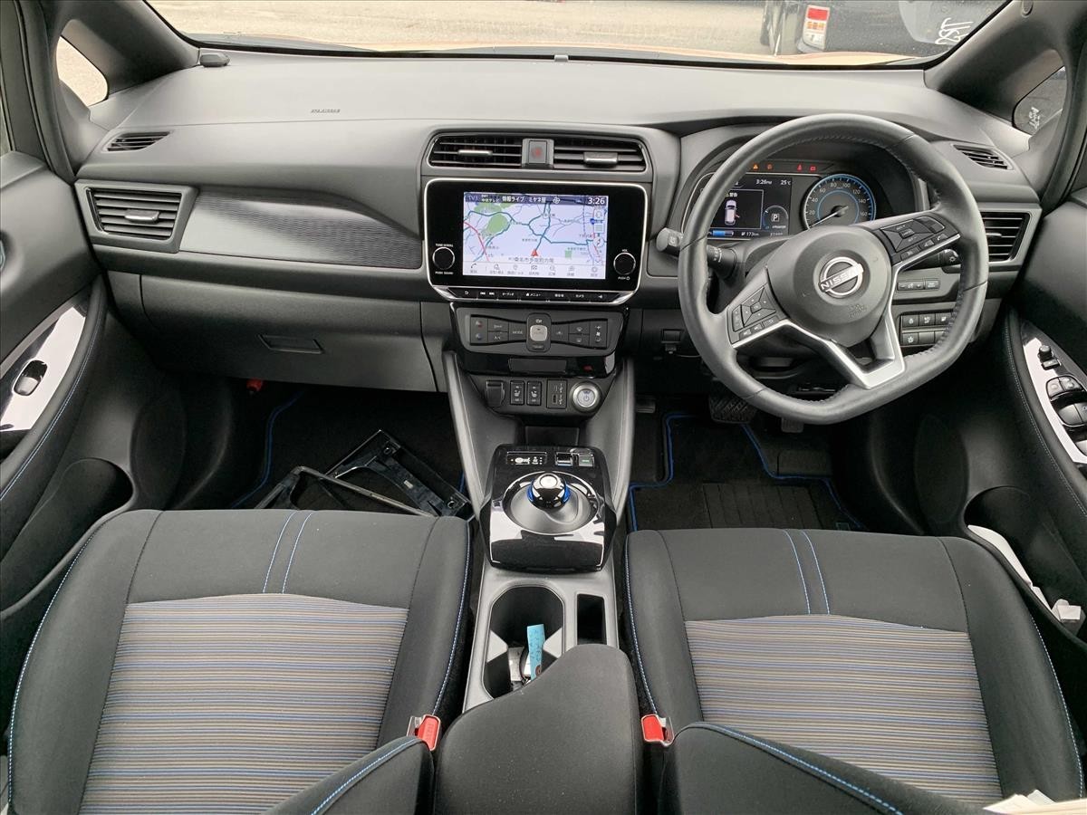 2023 Nissan LEAF