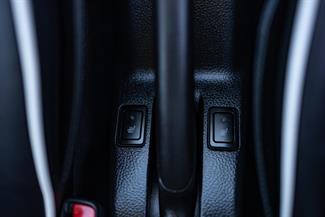 2015 Suzuki Swift - Thumbnail