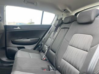 2016 Kia Sportage - Thumbnail