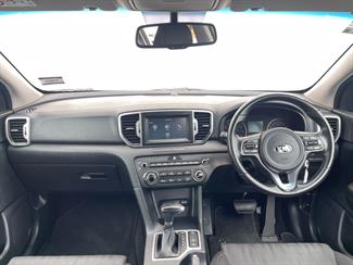 2016 Kia Sportage - Thumbnail