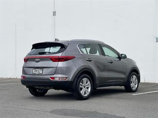 2016 Kia Sportage - Thumbnail