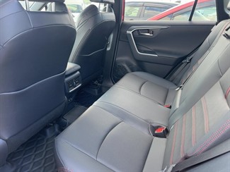 2021 Toyota RAV4 - Thumbnail