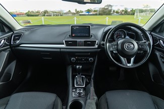 2015 Mazda Axela - Thumbnail