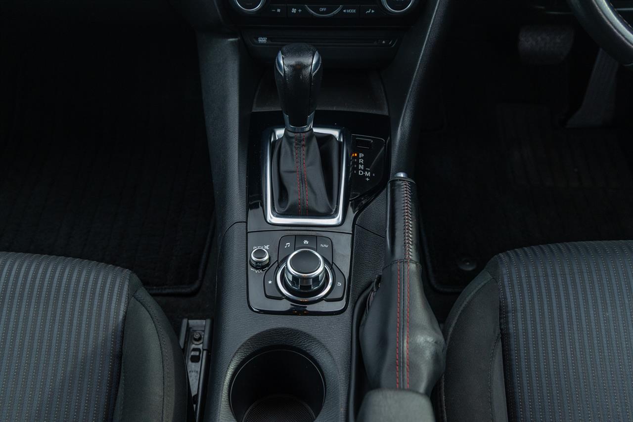 2015 Mazda Axela