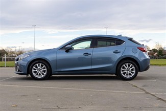 2015 Mazda Axela - Thumbnail