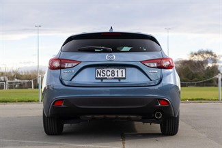 2015 Mazda Axela - Thumbnail