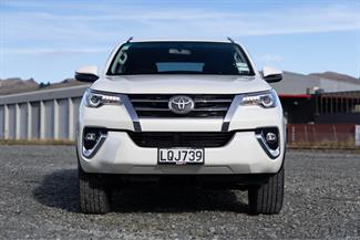 2018 Toyota Fortuner - Thumbnail
