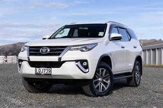 2018 Toyota Fortuner - Thumbnail
