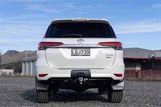 2018 Toyota Fortuner - Thumbnail