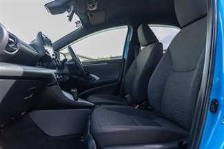 2020 Toyota Yaris - Thumbnail