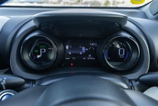 2020 Toyota Yaris - Thumbnail