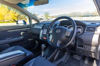 2009 Nissan Tiida - Thumbnail