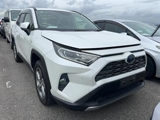 2019 Toyota RAV4 - Thumbnail