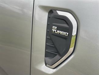 2023 Ford Everest - Thumbnail