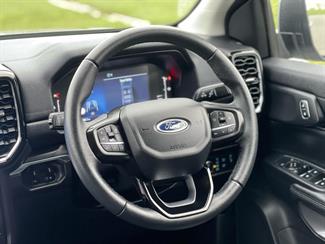 2023 Ford Everest - Thumbnail