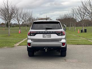 2023 Ford Everest - Thumbnail