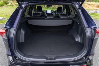 2020 Toyota RAV4 - Thumbnail