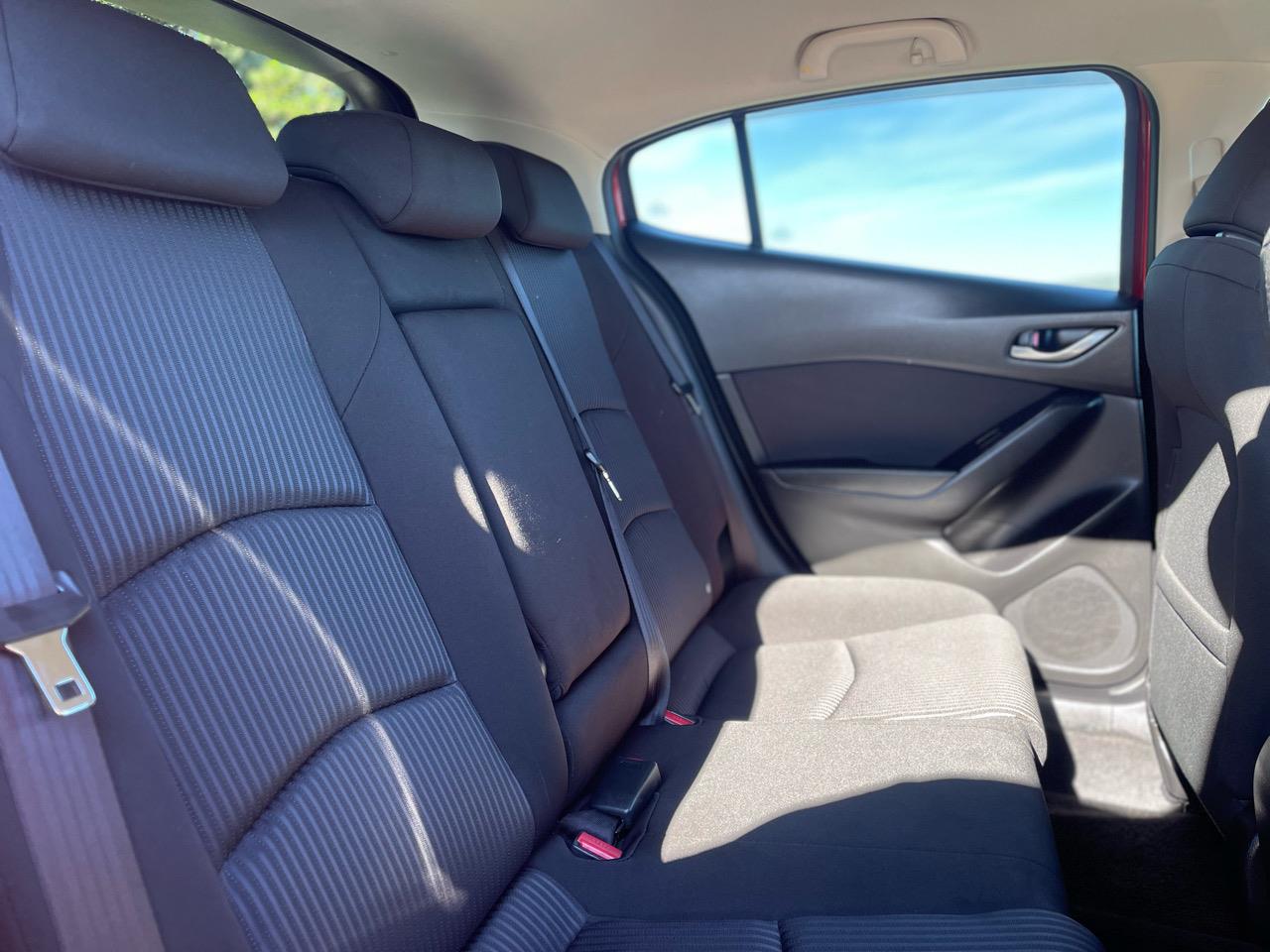 2014 Mazda Axela