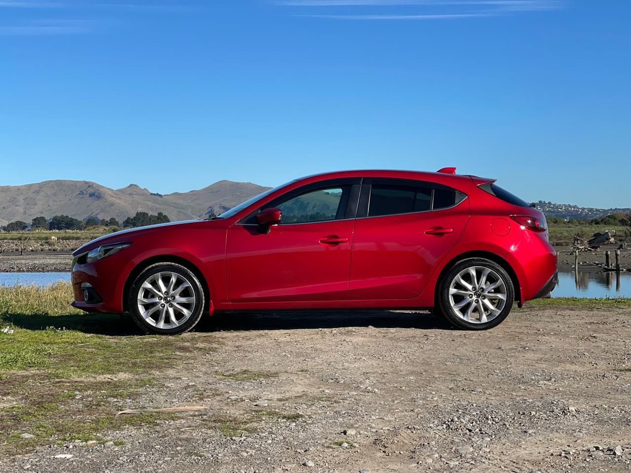 2014 Mazda Axela