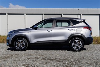 2021 Kia Seltos - Thumbnail