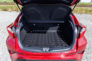 2017 Toyota C-HR - Thumbnail